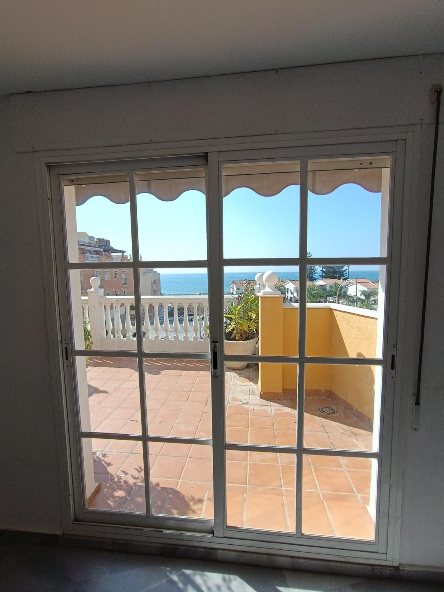 Lovely Penthouse In Front Of The Beach With Free Parking Málaga Exterior foto